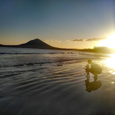 Alquilaencanarias El Medano Beach 1 외부 사진