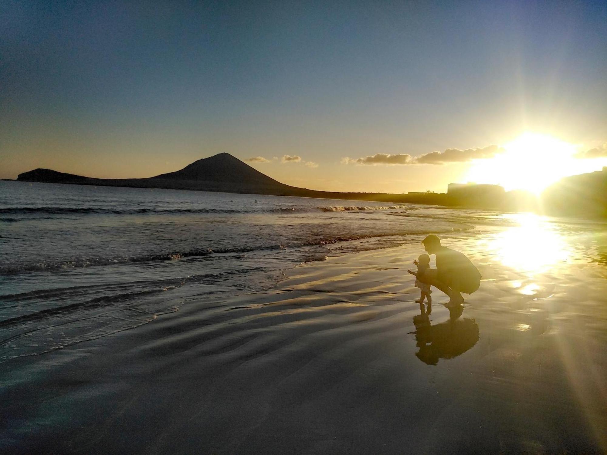 Alquilaencanarias El Medano Beach 1 외부 사진